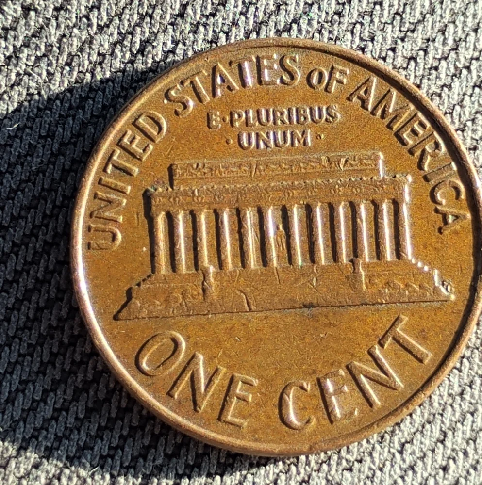 Art | 1967 Lincoln Penny Coin No Mint Mark Bulky Letters Close To Rim ...